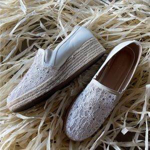 White lace sequin shoes